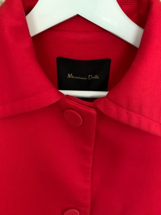 Abrigo rojo Massimo Dutti