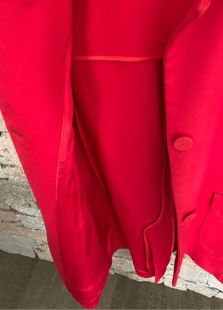 Abrigo rojo Massimo Dutti