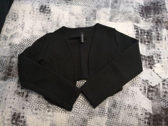 Coprispalle nero corto