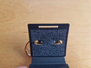 Pendientes dorados. Marca Bijou Brigitte.