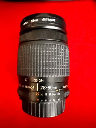 Teleobjetivo 28-80mm
