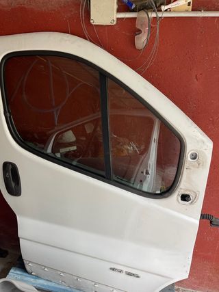 Puerta trafic -Vivaro-primastar
