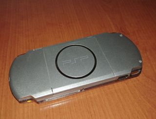 Pack consola PSP Slim & Lite color plata