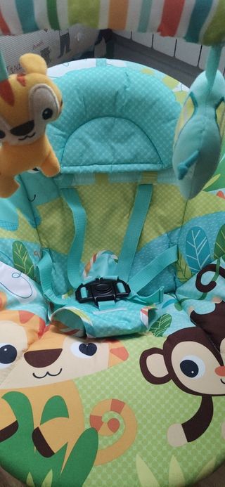 Columpio balancin bebé con música y movimiento