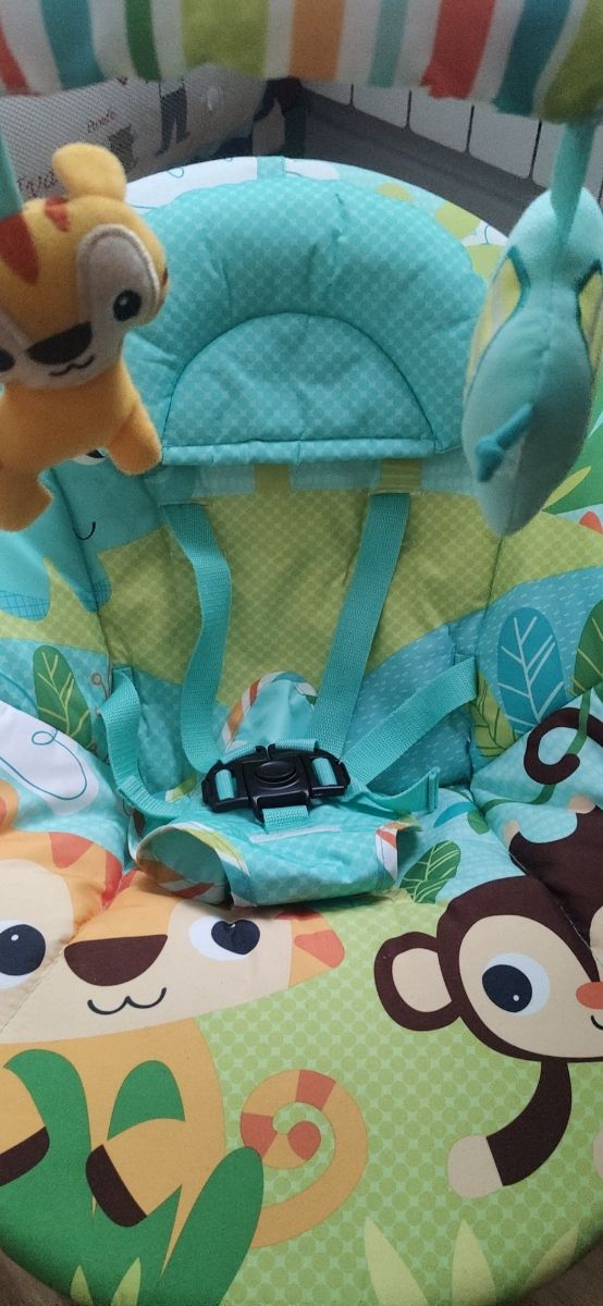 Columpio balancin bebé con música y movimiento