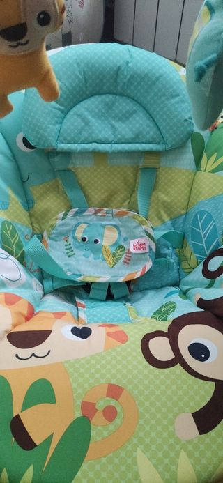 Columpio balancin bebé con música y movimiento