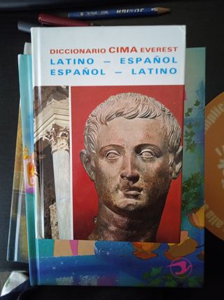 Diccionario latino Everest