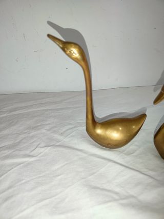 Antiguas figuras esculturas bronce cisnes cisne