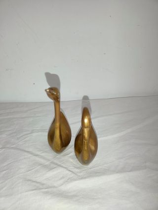 Antiguas figuras esculturas bronce cisnes cisne