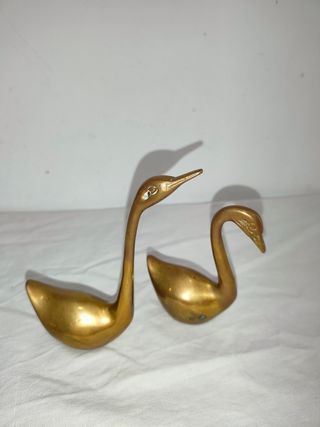 Antiguas figuras esculturas bronce cisnes cisne