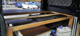 Cama ford transit custom 