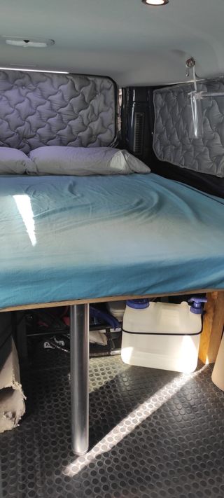 Cama ford transit custom 