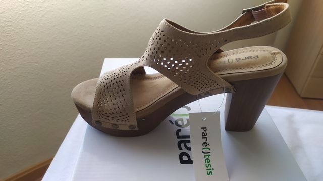 Sandalias tacón ancho sin usar