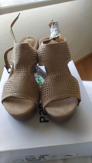 Sandalias tacón ancho sin usar