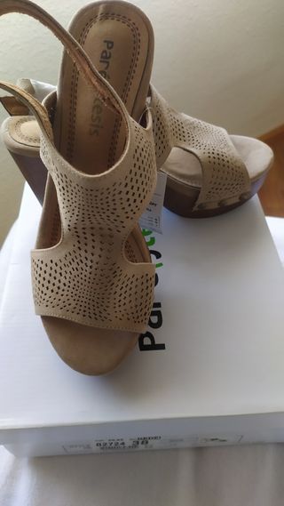 Sandalias tacón ancho sin usar