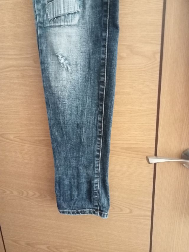 pantalones vaqueros rotos