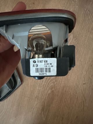 PILOTOS PORTÓN E46 BERLINA