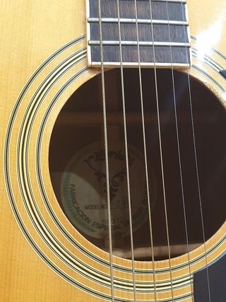 Guitarra Llario W200 80's