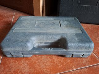 Maletín Taladro a bateria Titan 