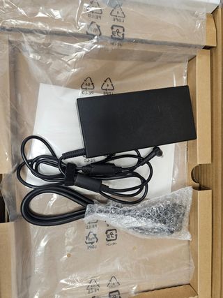 MSI Creator 15M Intel i7-10