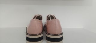 Zapato plano con cordones, zara.