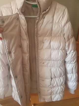 Plumas beige de benetton talla s
