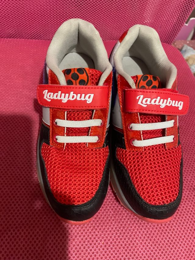 zapatos con rueda lady bug