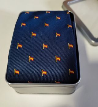 Corbata con estuche