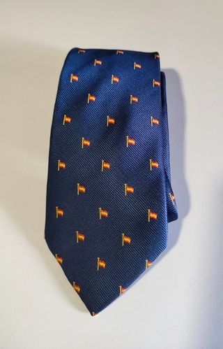 Corbata con estuche