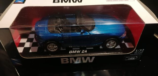 chollo -lote de 5 coches escala 1:32 de NEW RAY