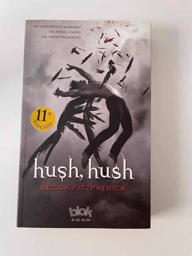 Libro "Hush Hush" - Becca Fitzpatrick