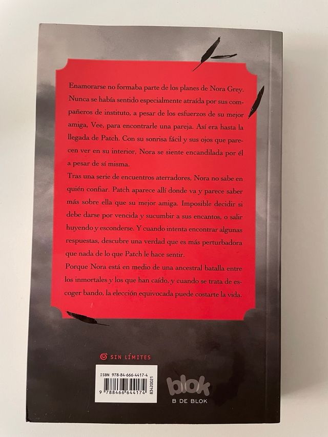 Libro "Hush Hush" - Becca Fitzpatrick