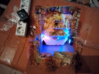 Fuente eléctrica con luz para belén
