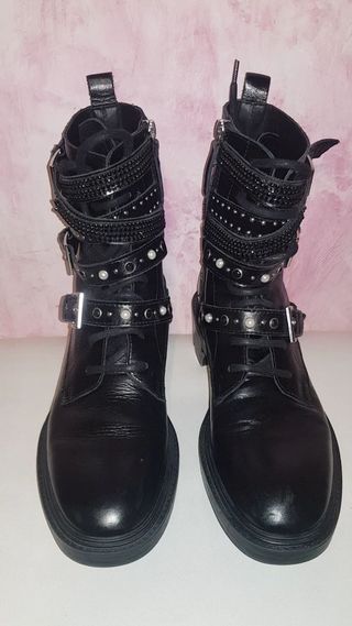 Botas Zara.De piel 