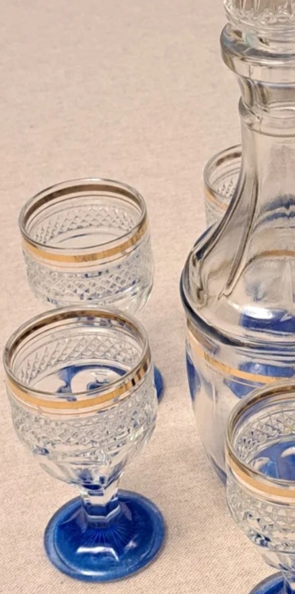 Conjunto licorera vintage con 6 copas