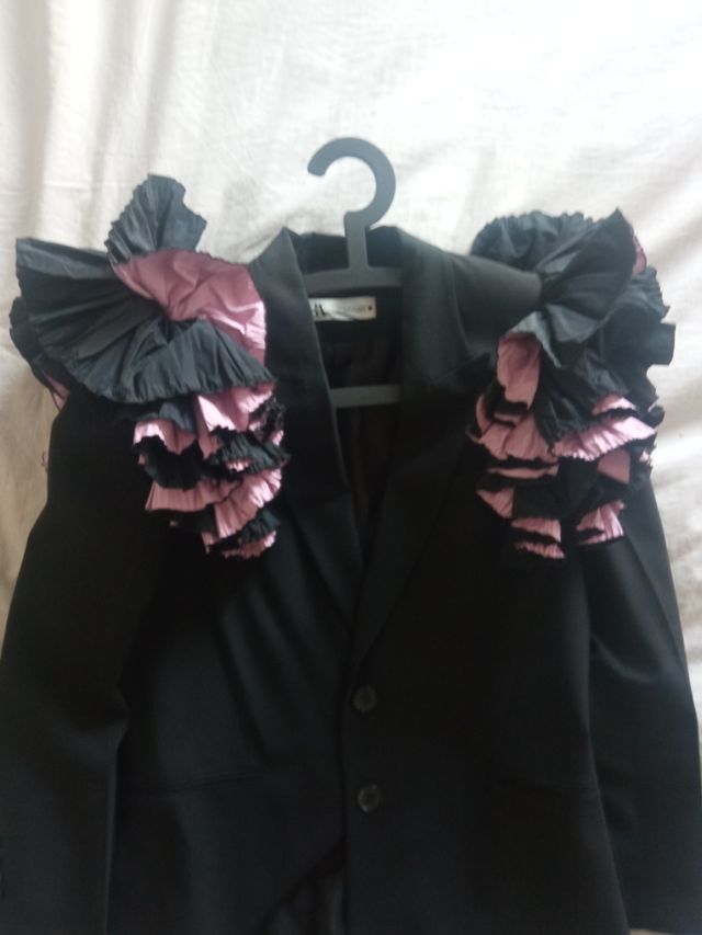 Chaqueta fiesta volantes