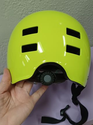 Casco nuevo bicicleta,patines o patinete