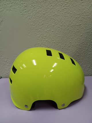 Casco nuevo bicicleta,patines o patinete