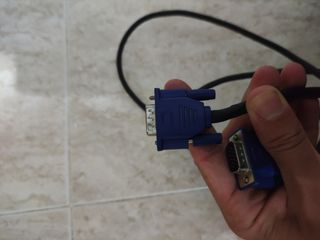 Cables torre y pantalla