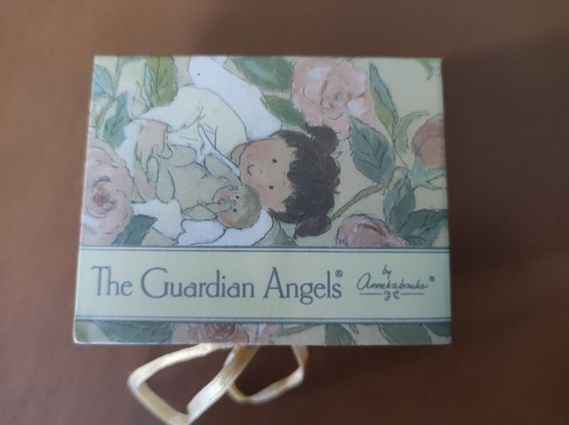Annekabouke - The Guardian Angels