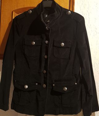 Blazer em bombazine com botões personalizados