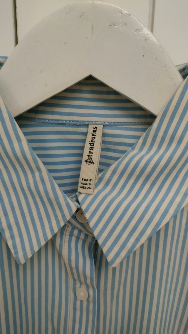 camisa de rayas de Stradivarius 