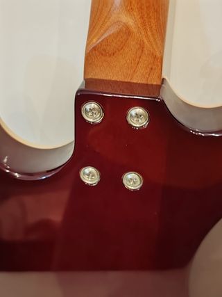 252e- 199eNuevo Ukelele tenor eléctrico