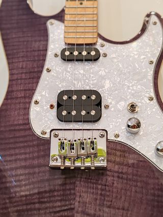 252e- 199eNuevo Ukelele tenor eléctrico