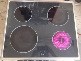 Horno y vitrocerámica marca Teka