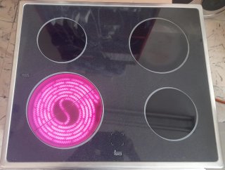 Horno y vitrocerámica marca Teka