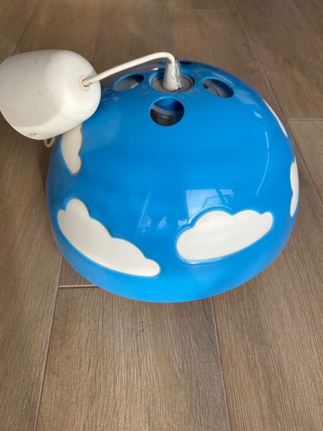 Lampara infantil nubes ikea
