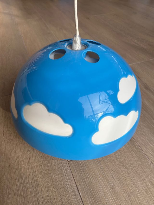 Lampara infantil nubes ikea