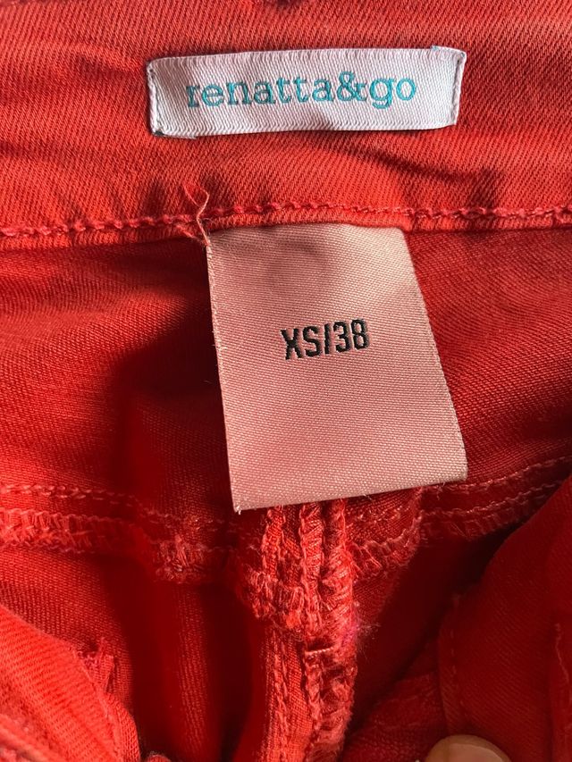 Pantalón rojo de Renatta&Go