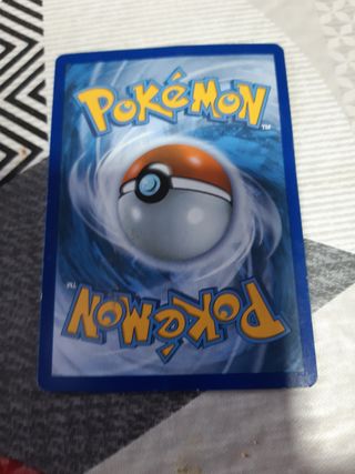 Carta Pokémon rara
